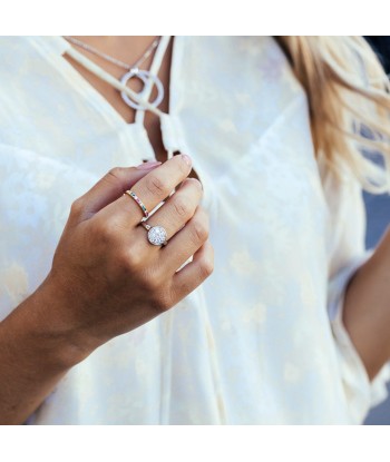 Ring Corte Uno Dans la société mordern