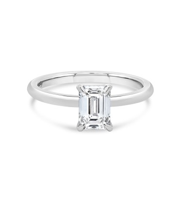 1.08CT T.D.W Lab Grown Emerald Cut White Gold Engagement Ring ou a consommer sur place