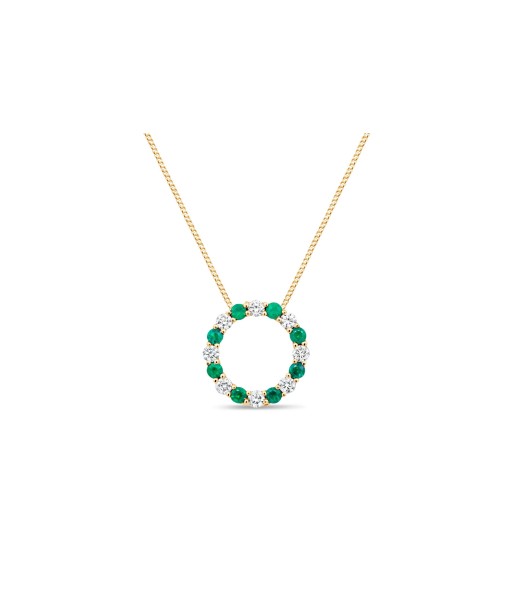 Diamond & Emerald Circle Necklace En savoir plus